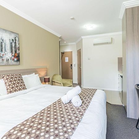 Best Western Plus Camperdown Suites Sydney Exterior photo