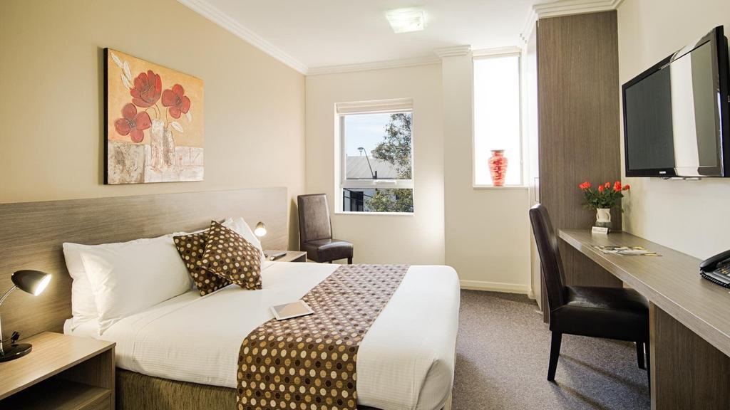 Best Western Plus Camperdown Suites Sydney Exterior photo