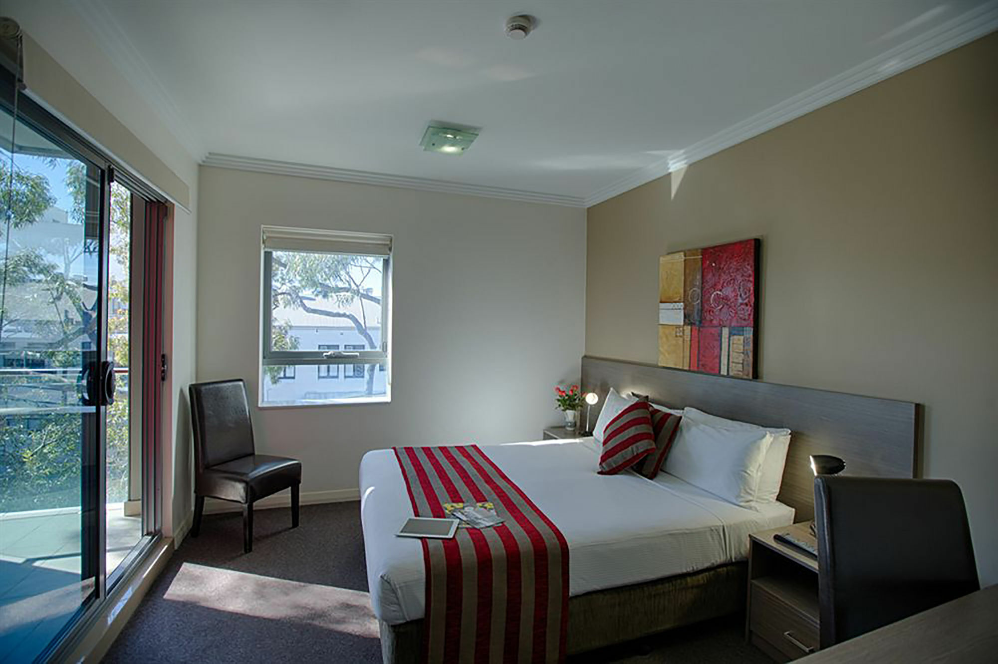 Best Western Plus Camperdown Suites Sydney Exterior photo